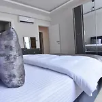 아파트호텔 Nora 트라존