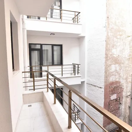 Nora Aparthotel